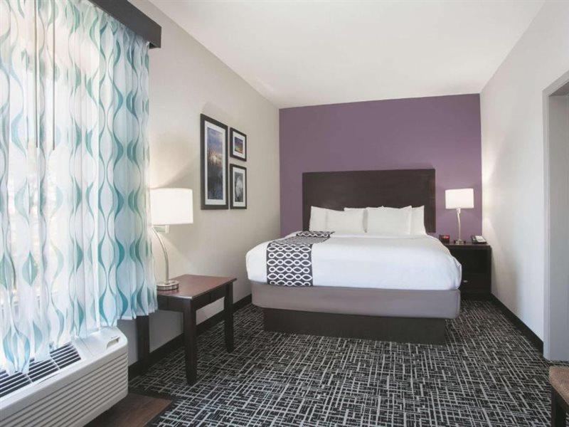 La Quinta By Wyndham Fort Walton Beach Exterior photo