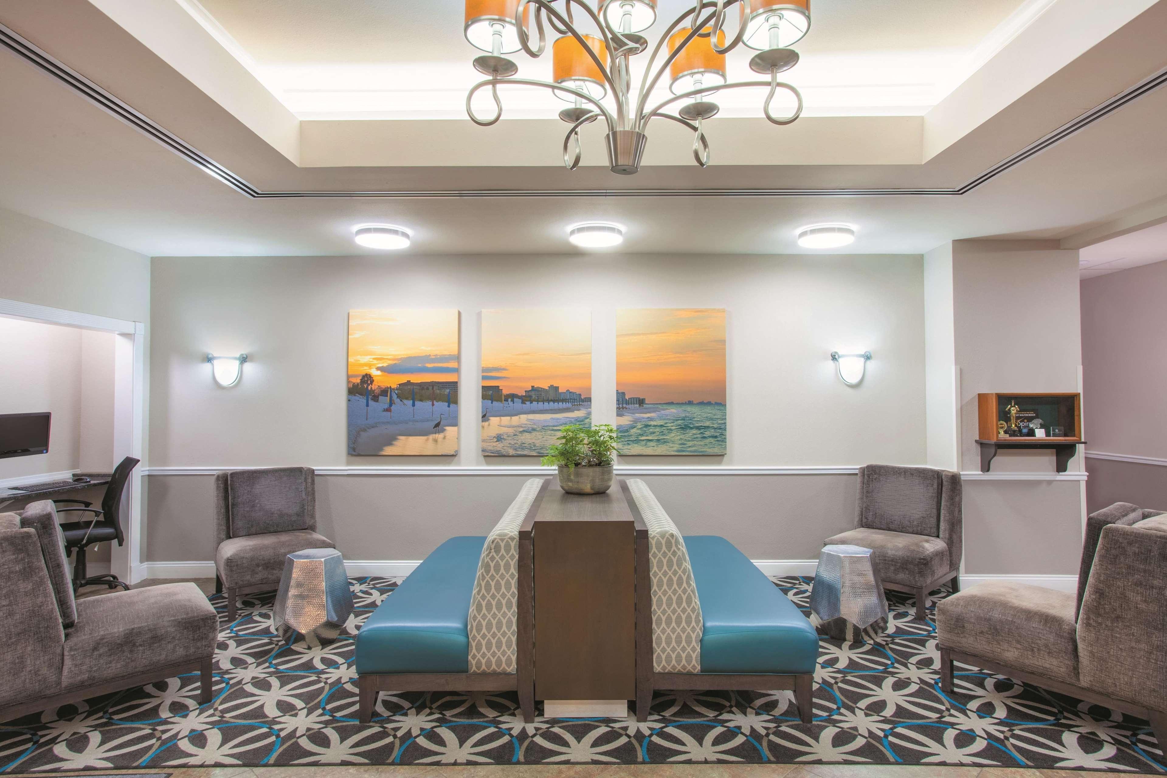 La Quinta By Wyndham Fort Walton Beach Exterior photo