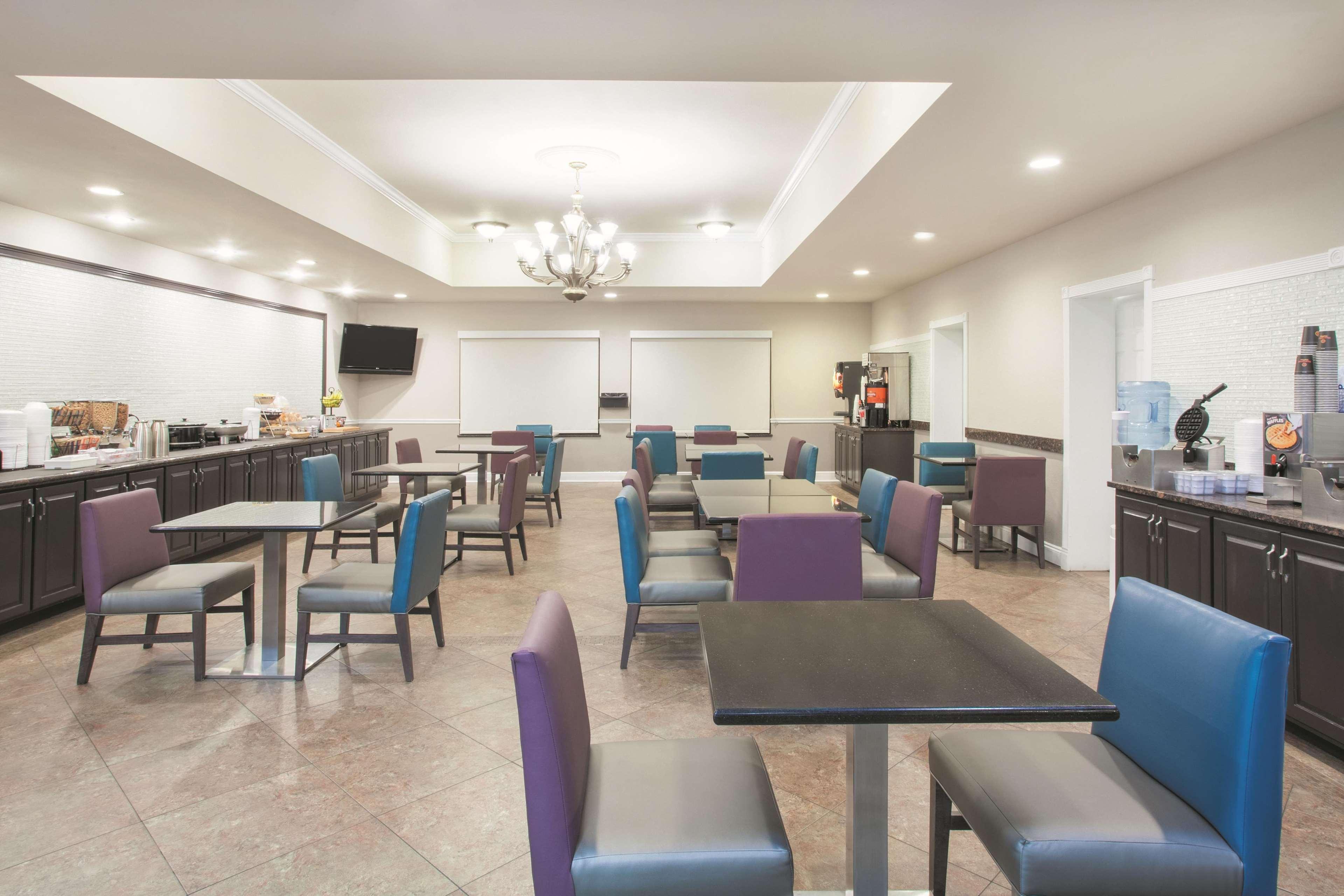La Quinta By Wyndham Fort Walton Beach Exterior photo